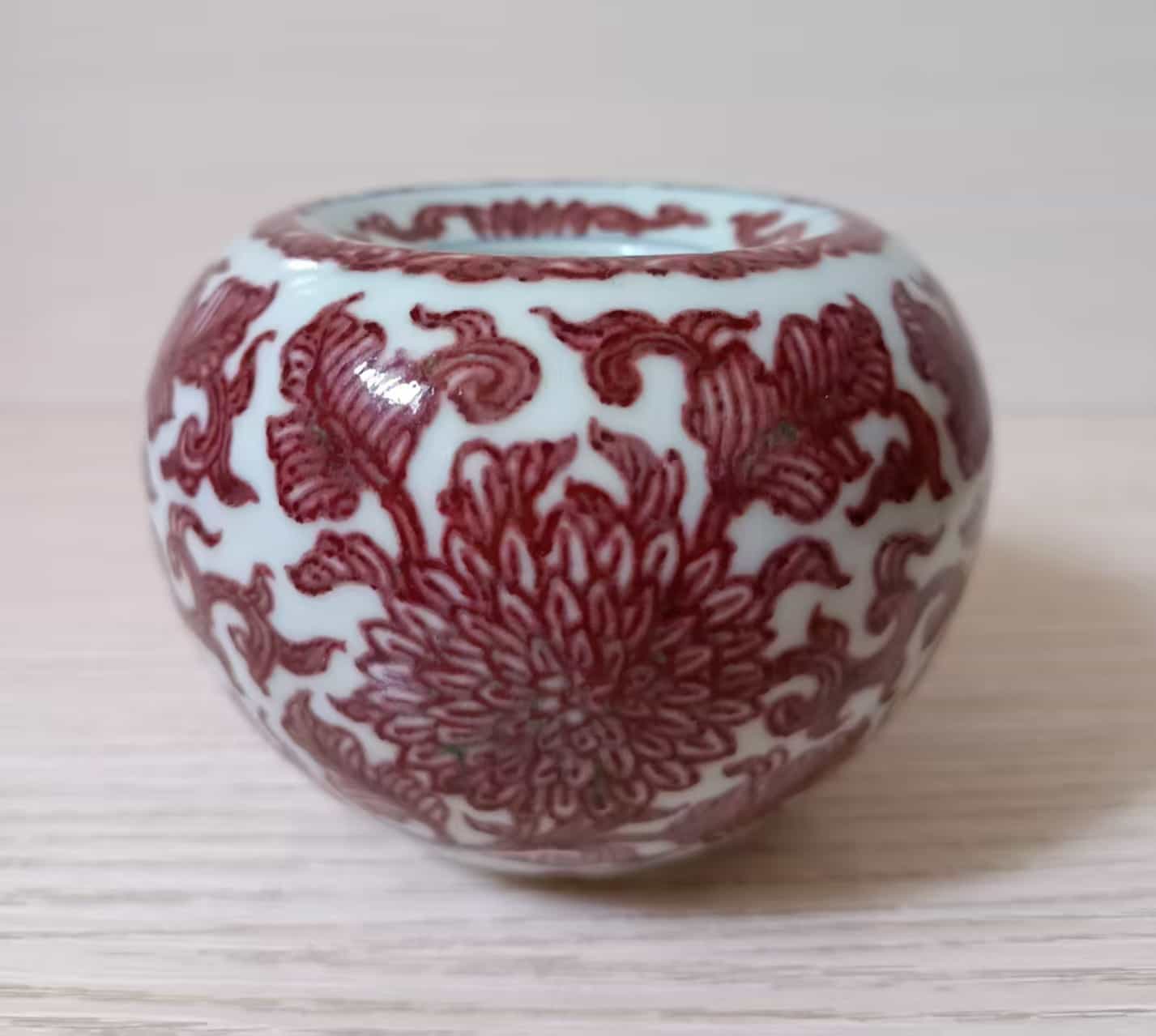 大清康熙年制釉里红苹果尊-资源网