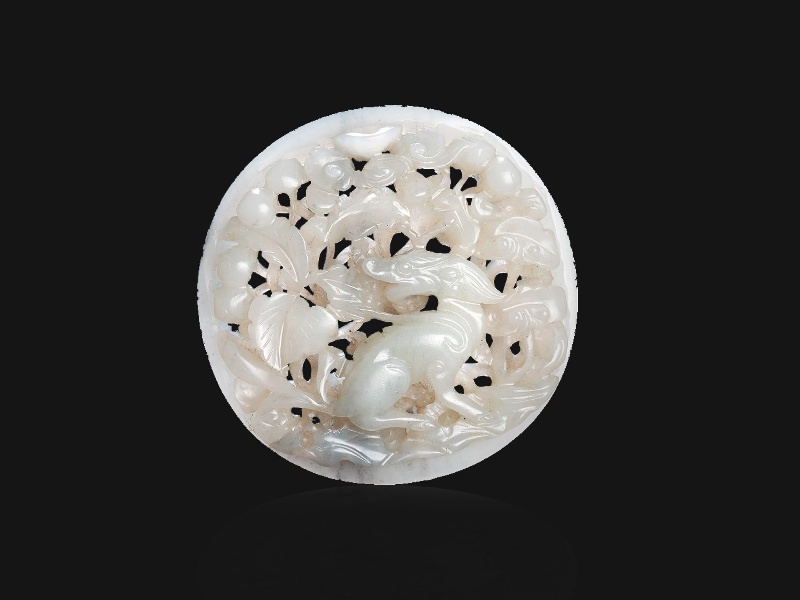 【V】镂空瑞兽白玉佩-资源网