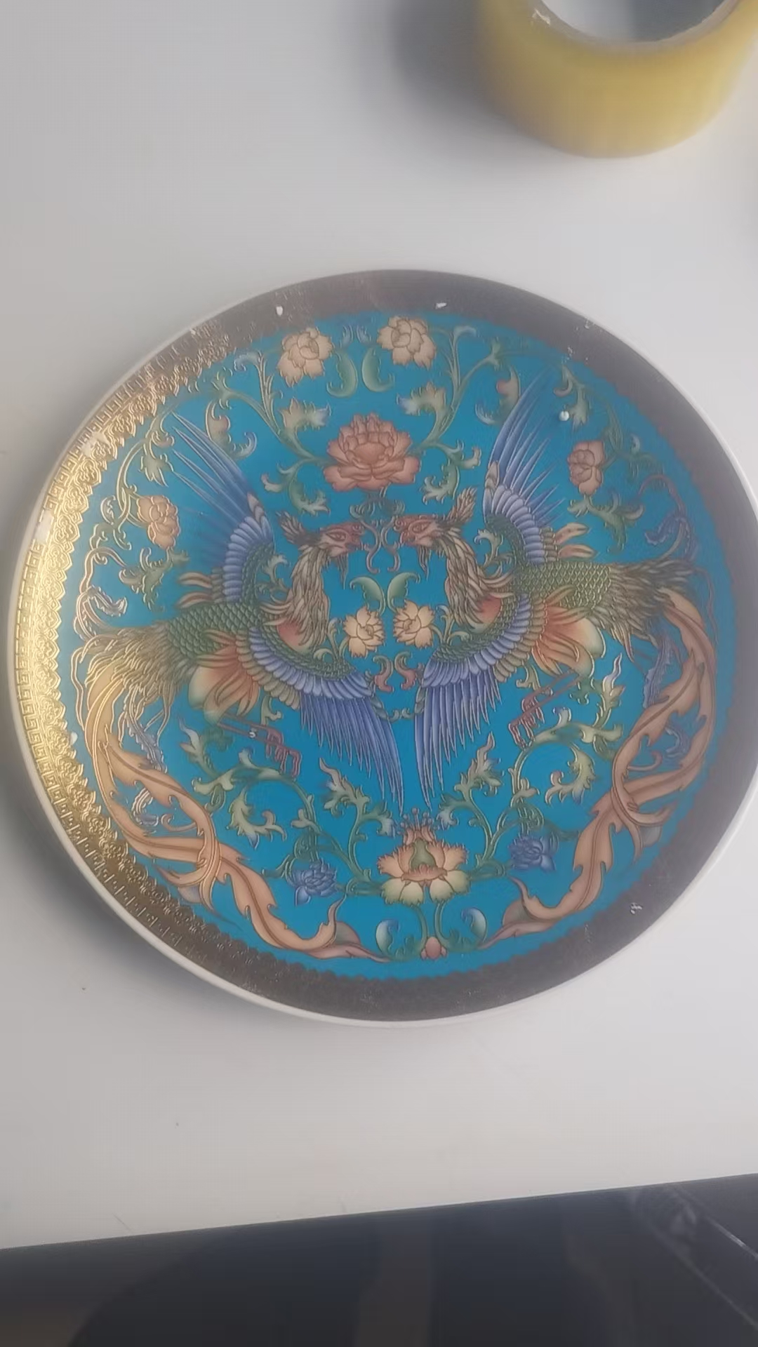 【V】瓷台画珐琅蓝地对头凤衔牡丹口沿施金彩盘-资源网