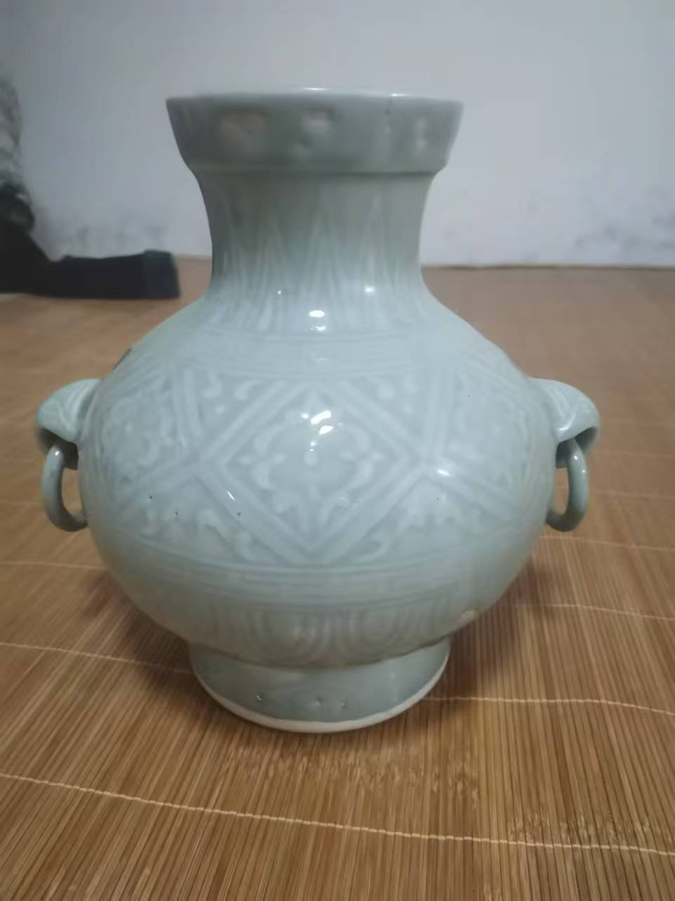 【V】青瓷象耳瓶-资源网