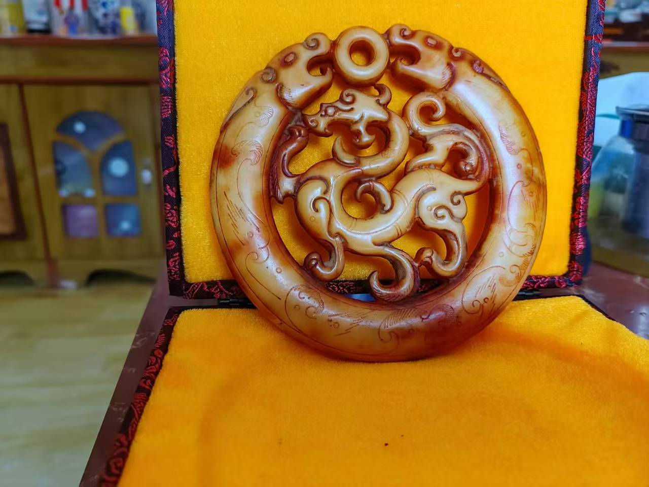 【V】双龙兽面高古玉皇摆件-资源网