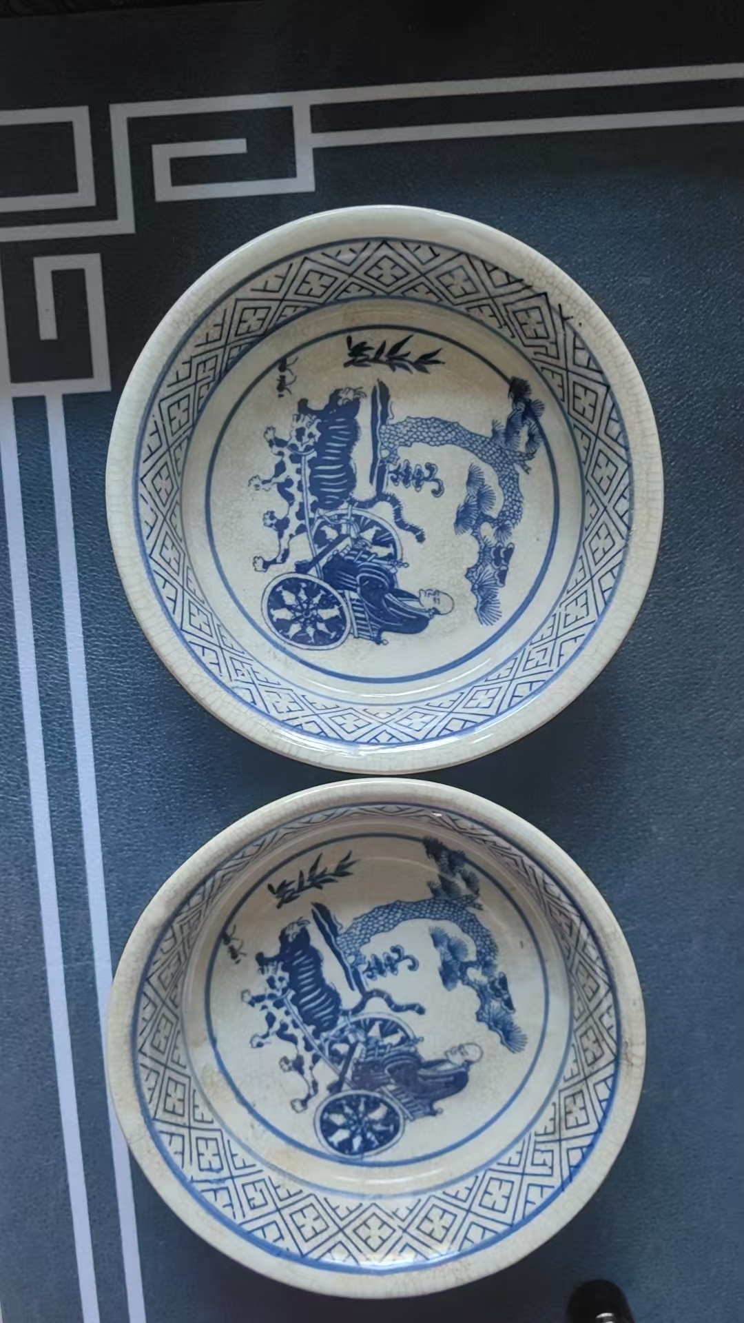 【V】青花人物纹碗一对-资源网