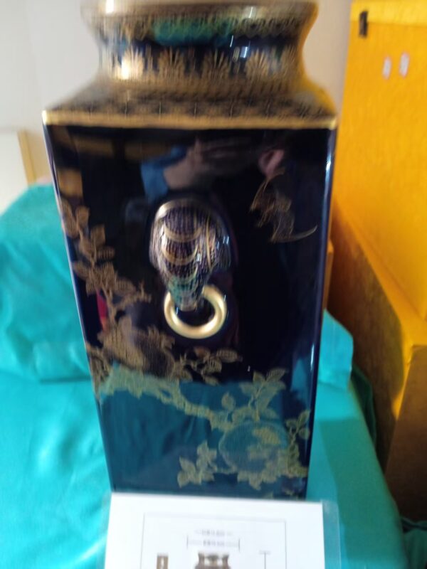 艺术品交流中心