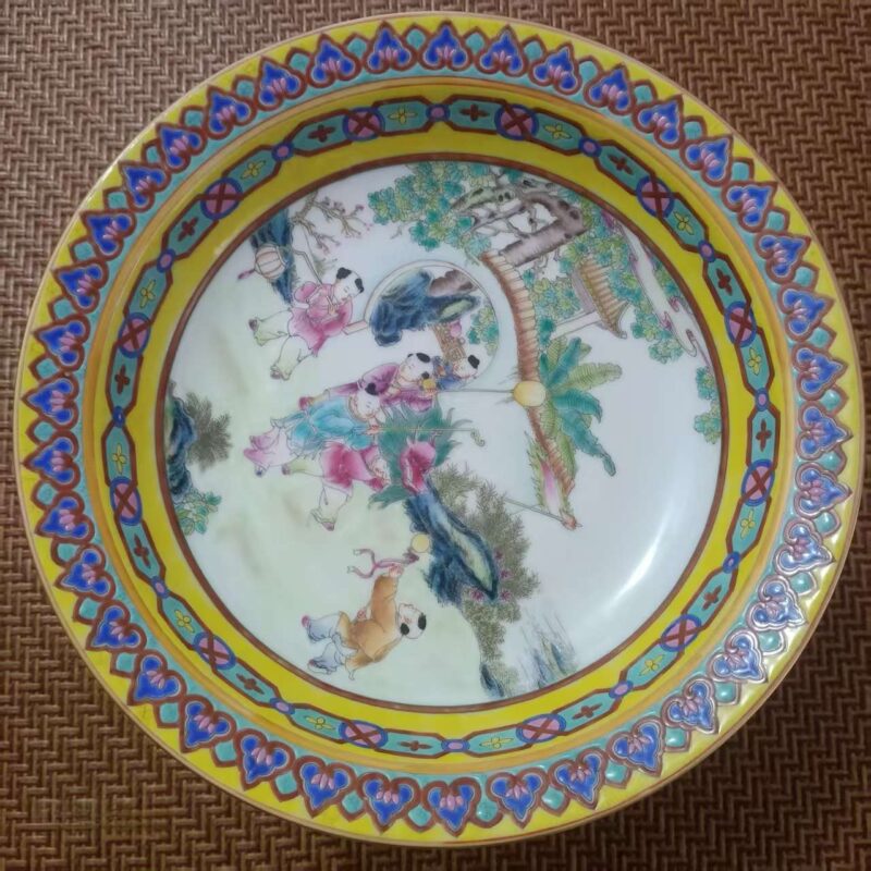 【V】雍正六字款 珐瑯彩婴戏图赏盘-资源网