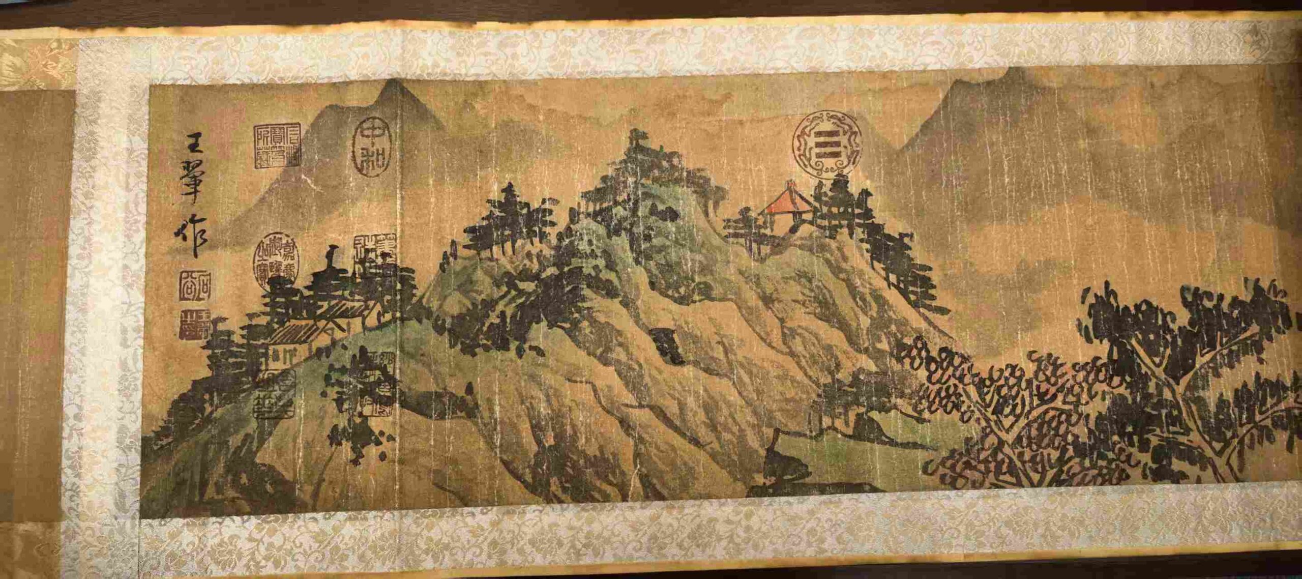 艺术品交流中心