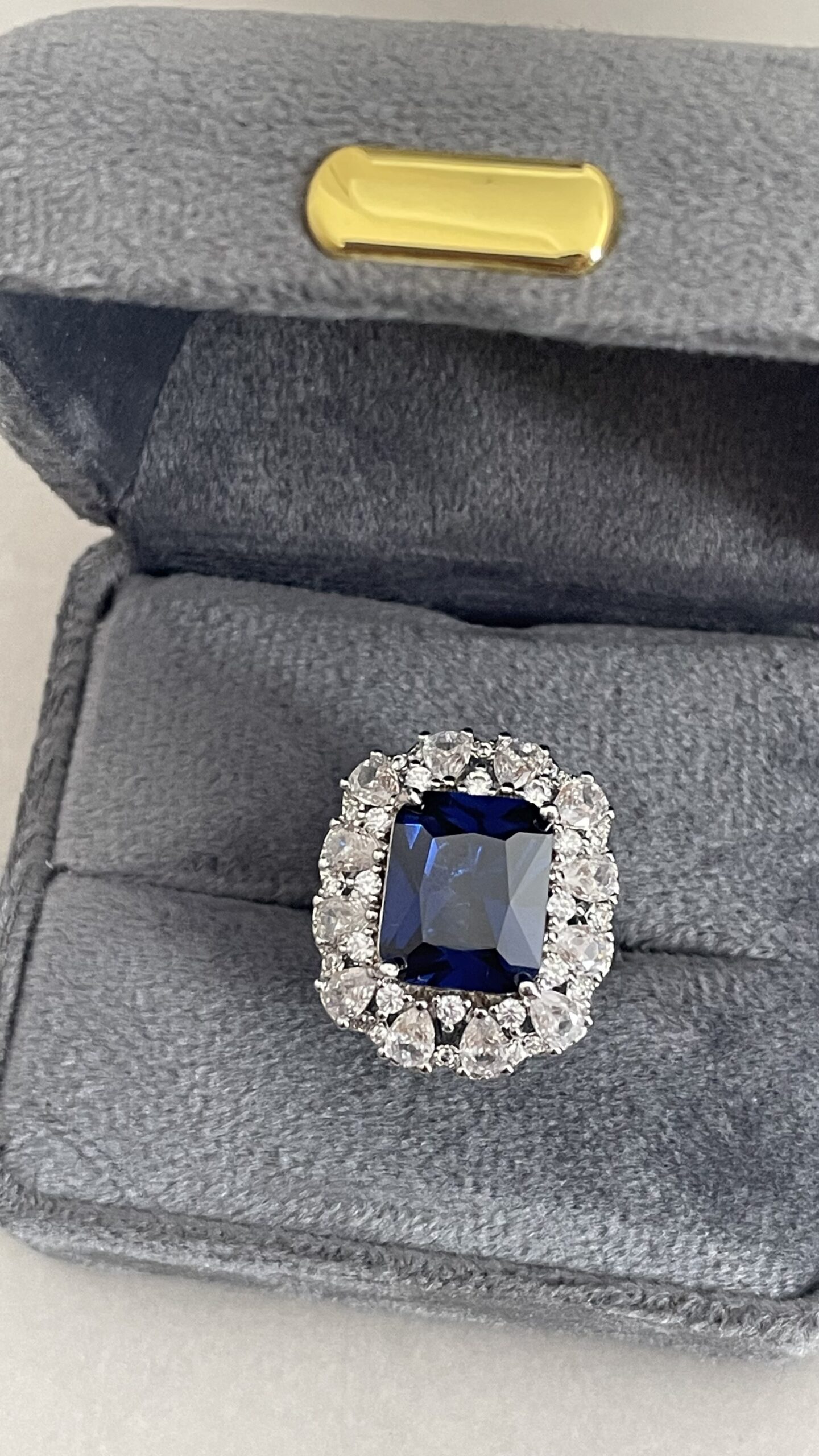 艺术品交流中心